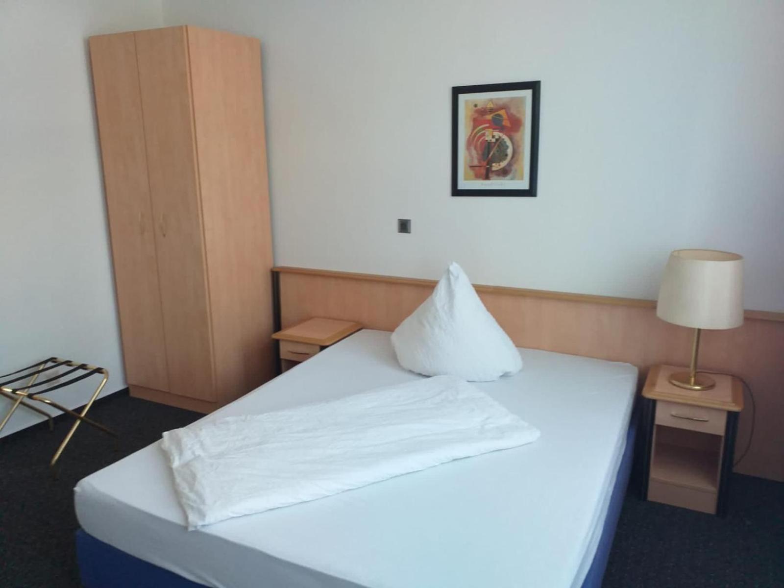 Gaestezimmer Gasthof Becker Hotel Wulfrath Exterior foto