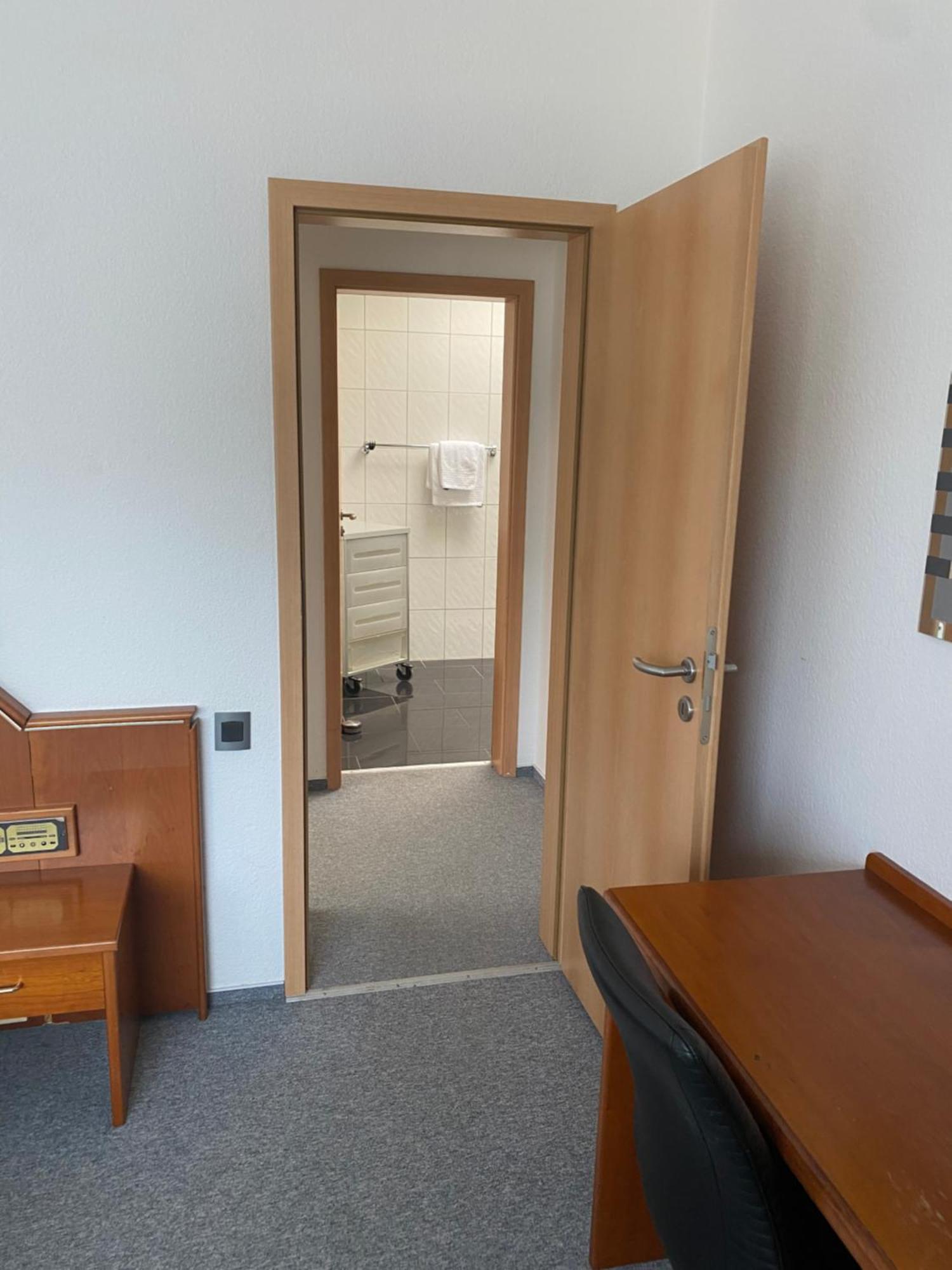 Gaestezimmer Gasthof Becker Hotel Wulfrath Exterior foto