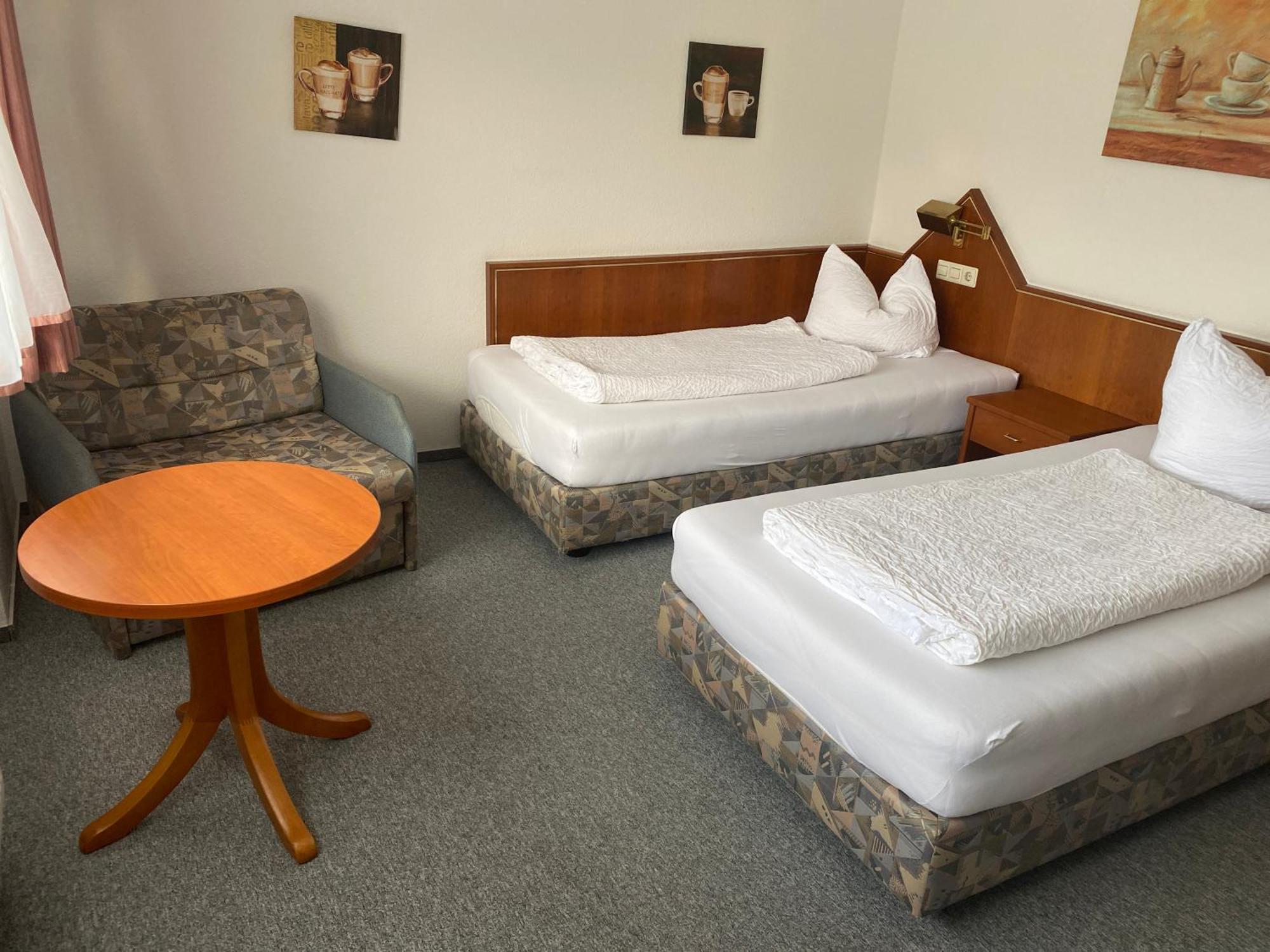 Gaestezimmer Gasthof Becker Hotel Wulfrath Exterior foto