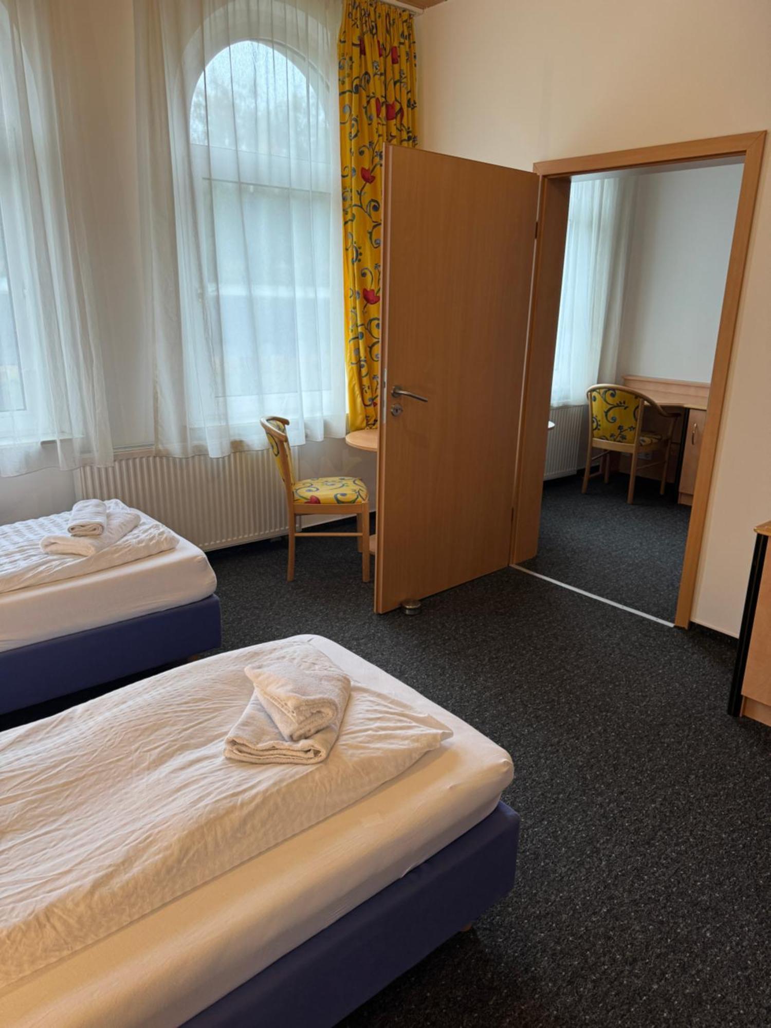 Gaestezimmer Gasthof Becker Hotel Wulfrath Exterior foto