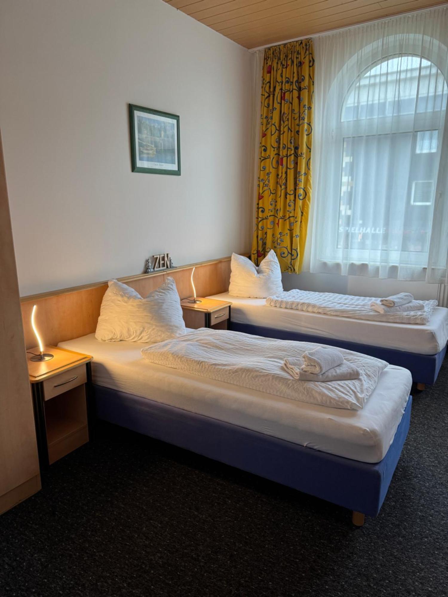 Gaestezimmer Gasthof Becker Hotel Wulfrath Exterior foto